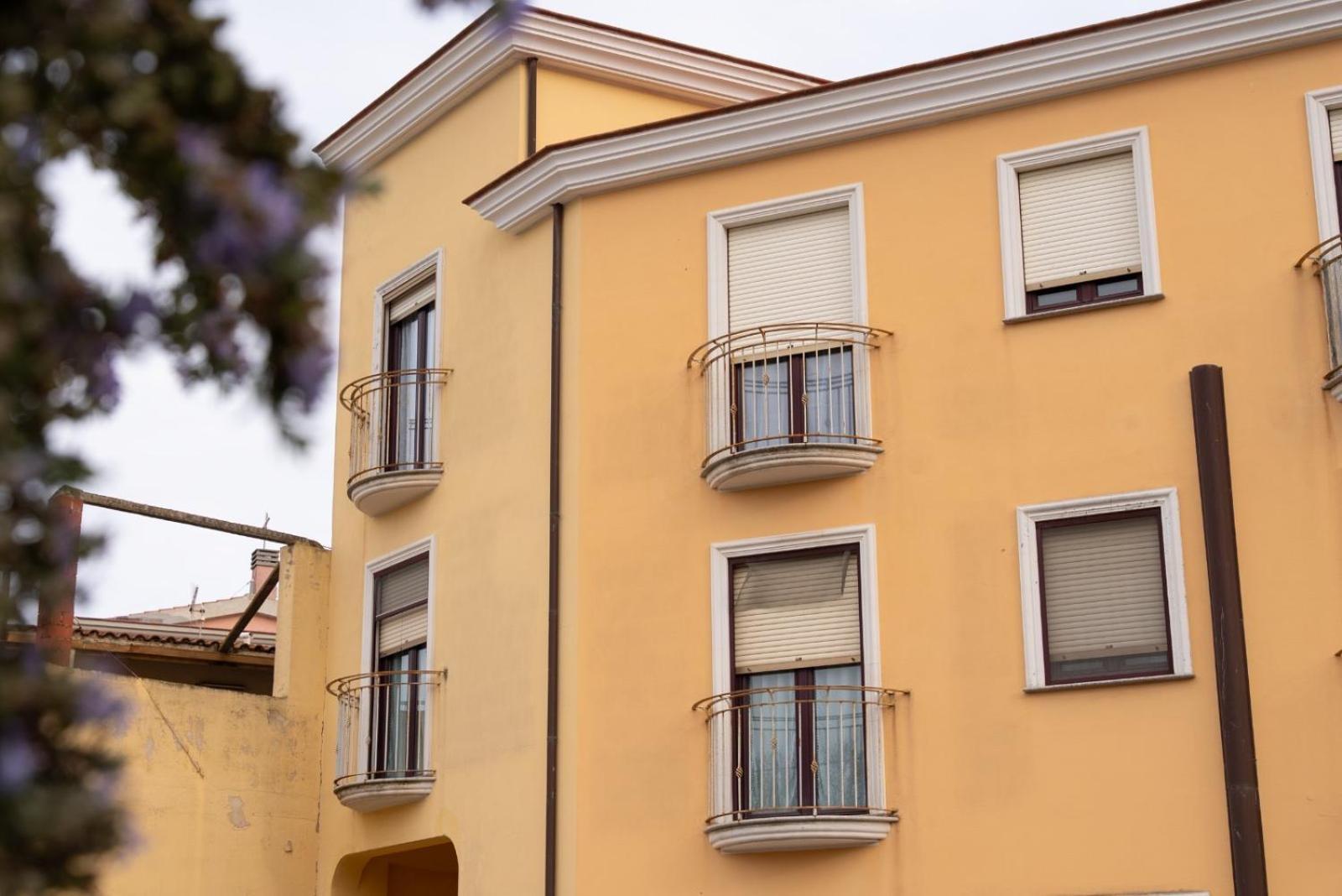 Appartamento In Centro Tortolì Εξωτερικό φωτογραφία